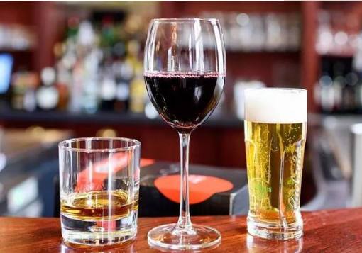 白酒、紅酒、啤酒,哪一種酒最傷肝?對身體傷害大?